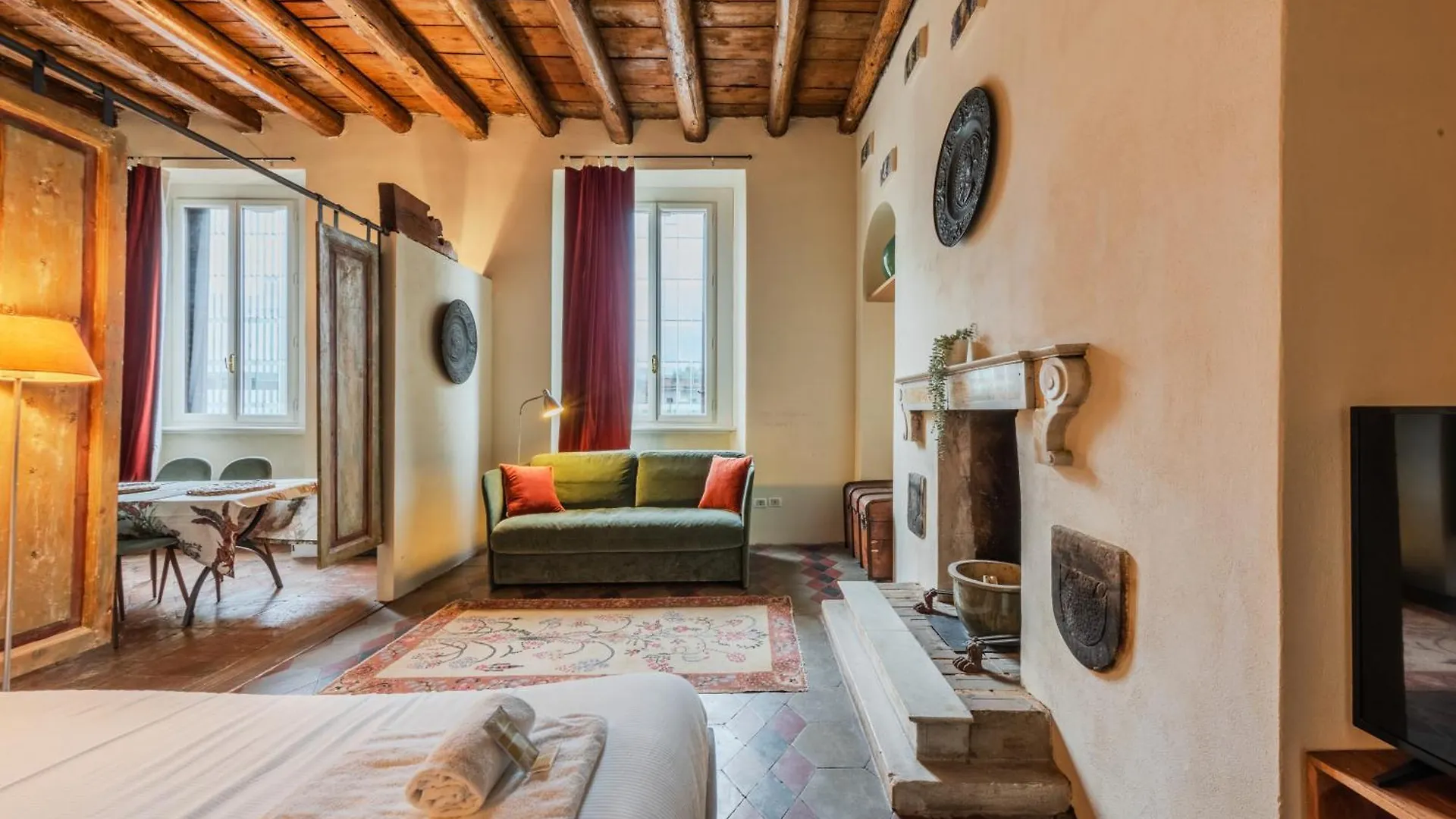 Porta Garibaldi Antique Charm Apartment Milan