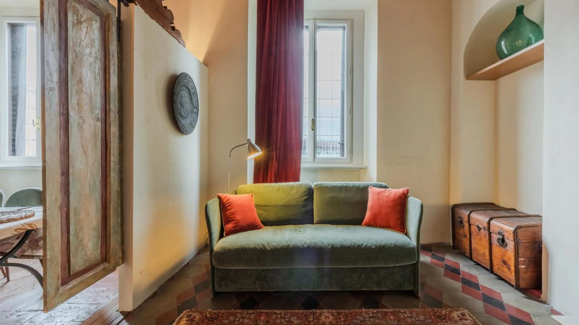 Porta Garibaldi Antique Charm Apartment Milan Italy